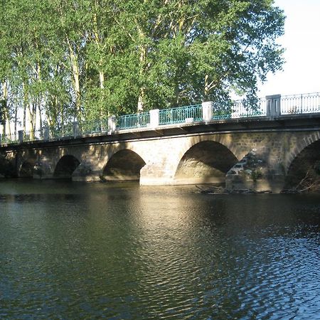 Moitron-sur-Sarthe Le Petitepinay Bed & Breakfast エクステリア 写真